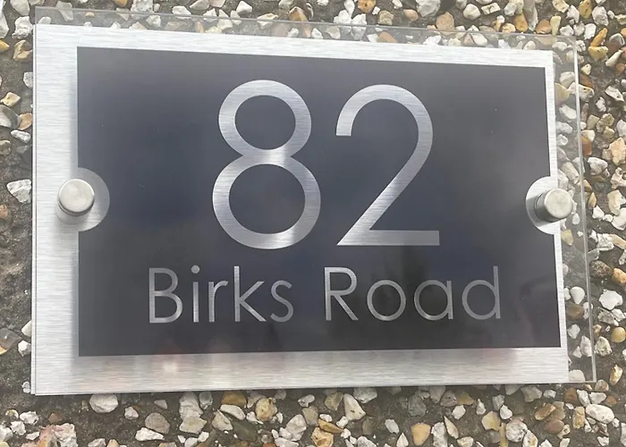 Birks Road Tatil Evi