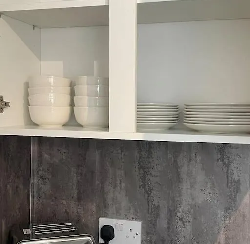 Birks Road Tatil Evi *